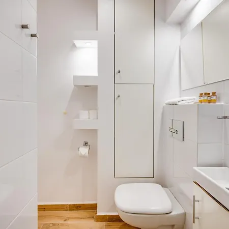 Daisy By Oneapartments Apartment